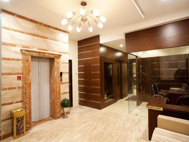 Hotel Mahalakshmi Residency กอลลูร์ ภายนอก รูปภาพ