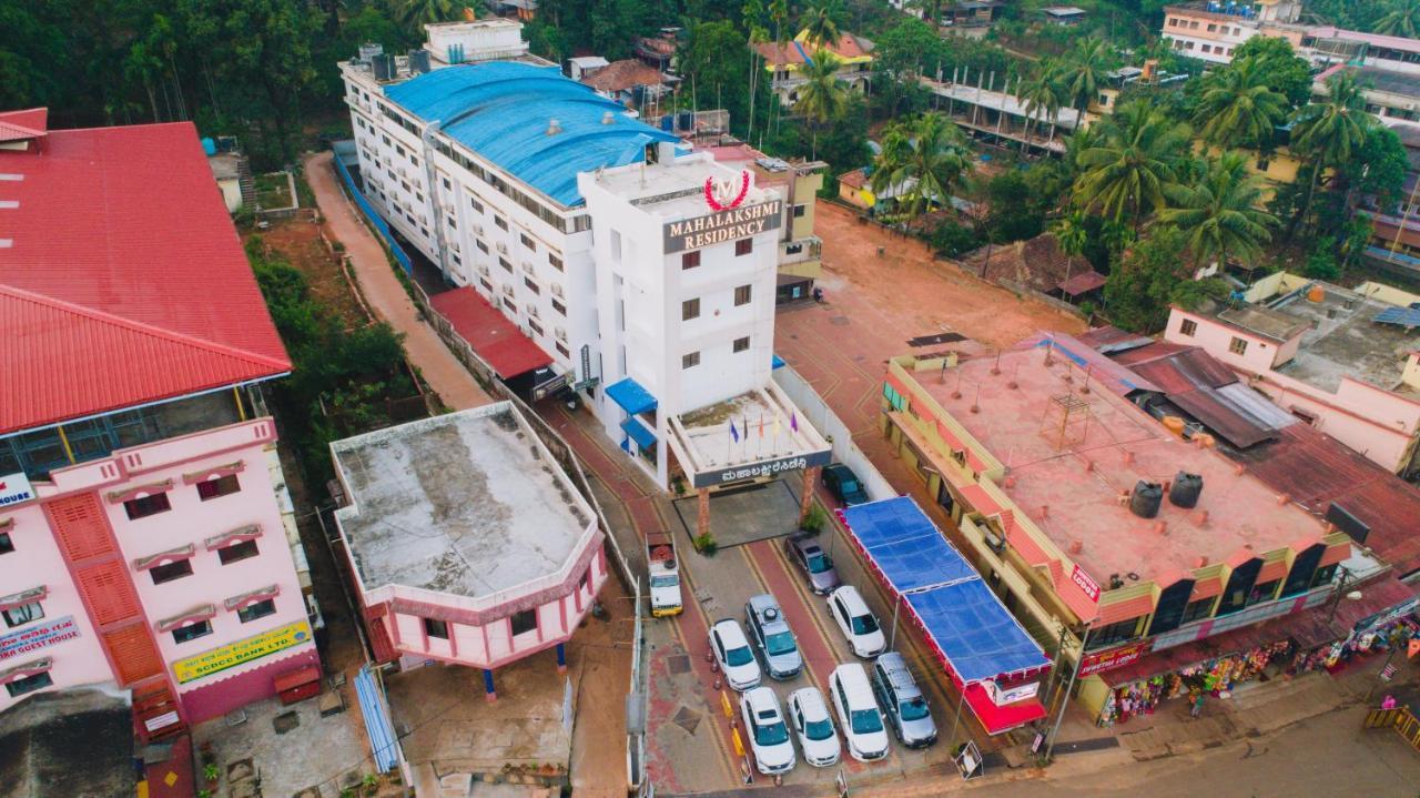 Hotel Mahalakshmi Residency กอลลูร์ ภายนอก รูปภาพ